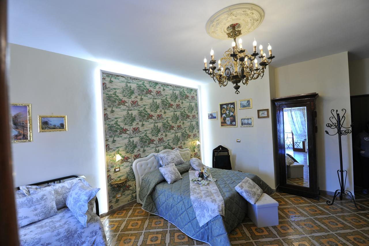 B&B Le Cycas Castellammare di Stabia Exterior foto