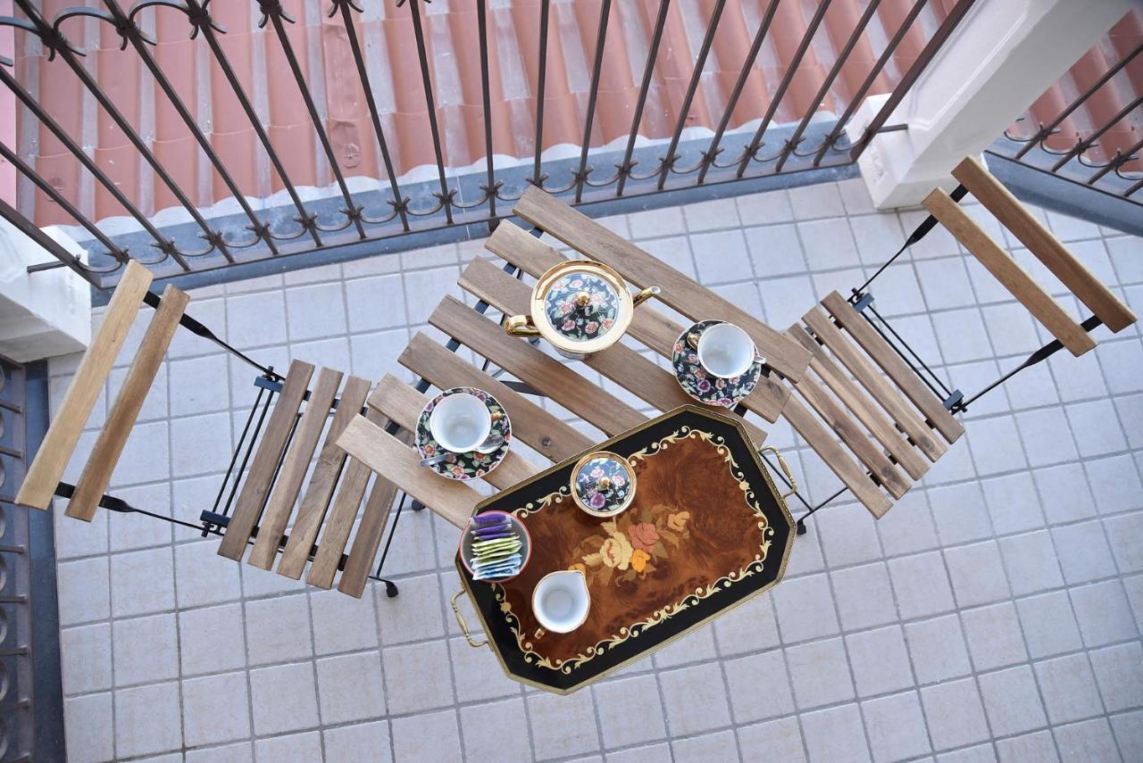 B&B Le Cycas Castellammare di Stabia Exterior foto